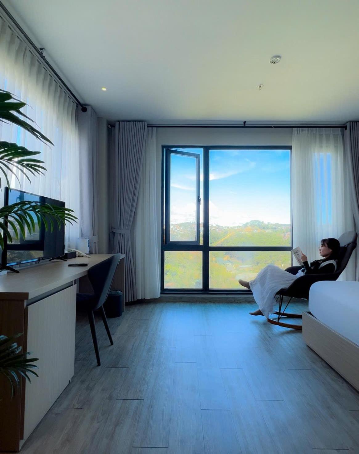 Khách sạn The Luxe 3*