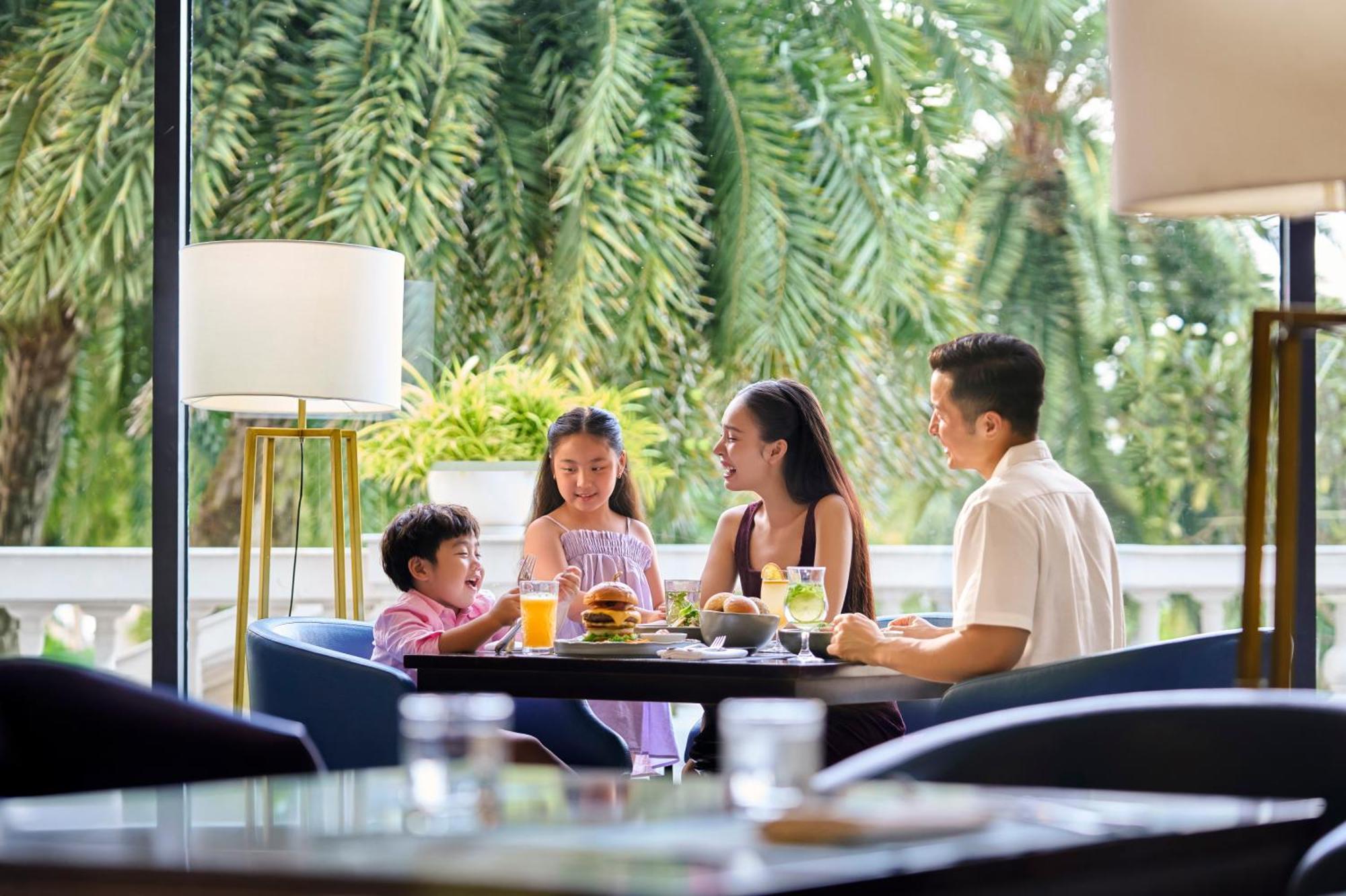 Khu nghỉ mát Vinpearl Discovery Sealink Nha Trang