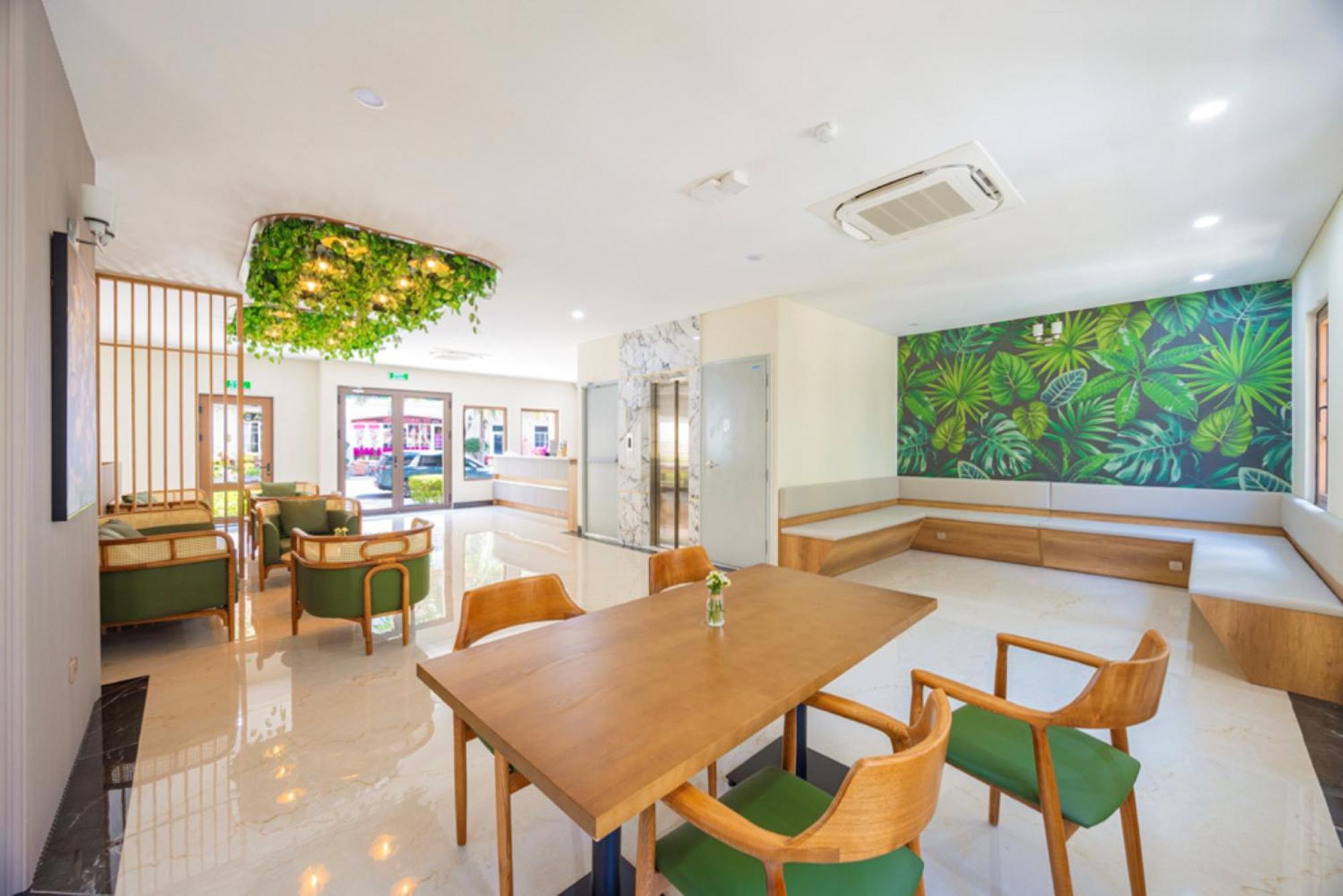 Hotel Sarah Halal Restaurant