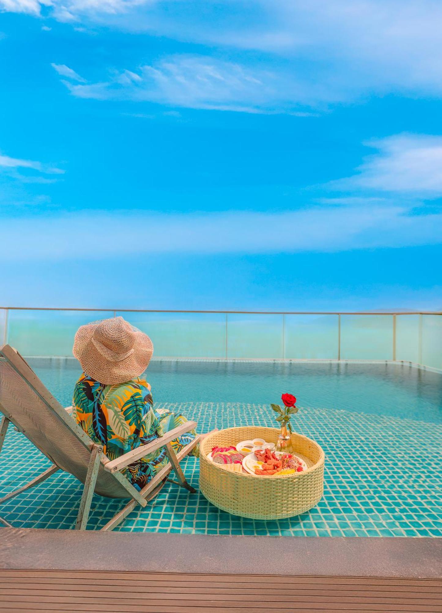 V Hotel Nha Trang