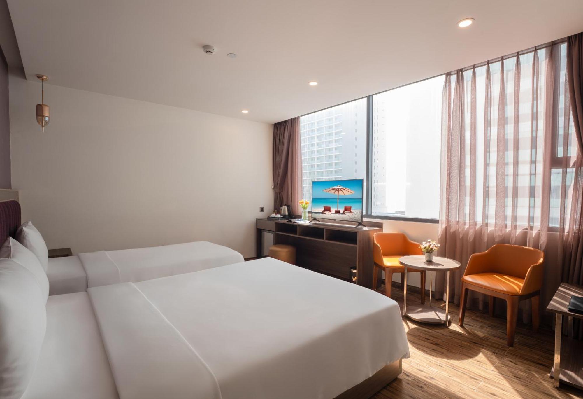 Hotel V 4*