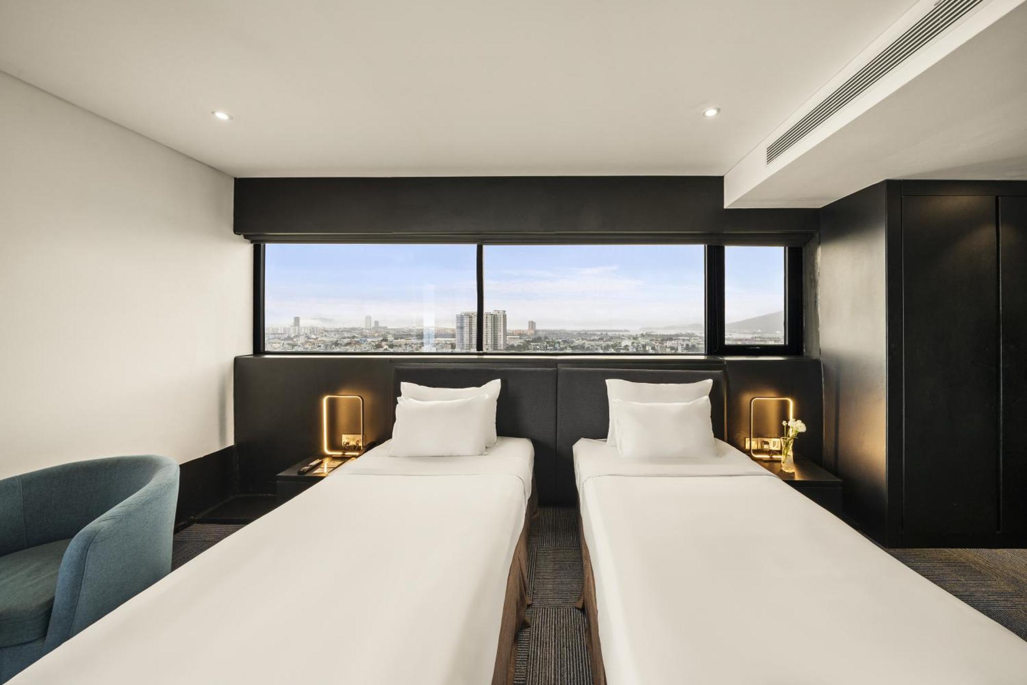 Hotel The Code & 4*