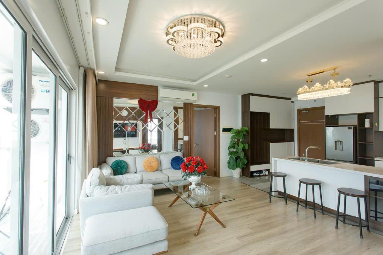 The 1108 Sapphire Apartment *