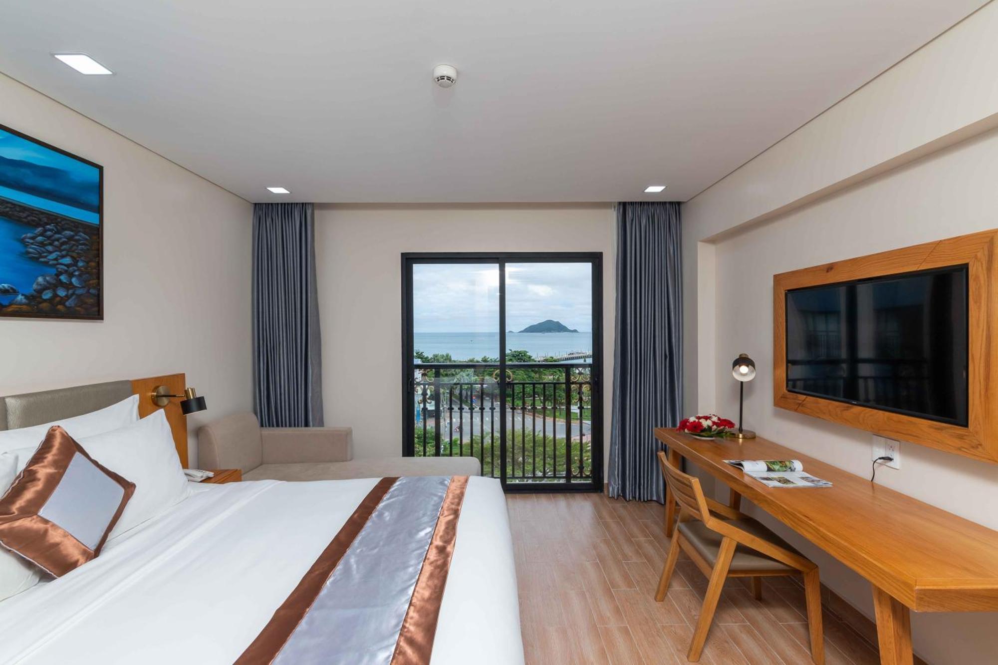 Hotel Marina Bay Con Dao Chi Khu Co Ong