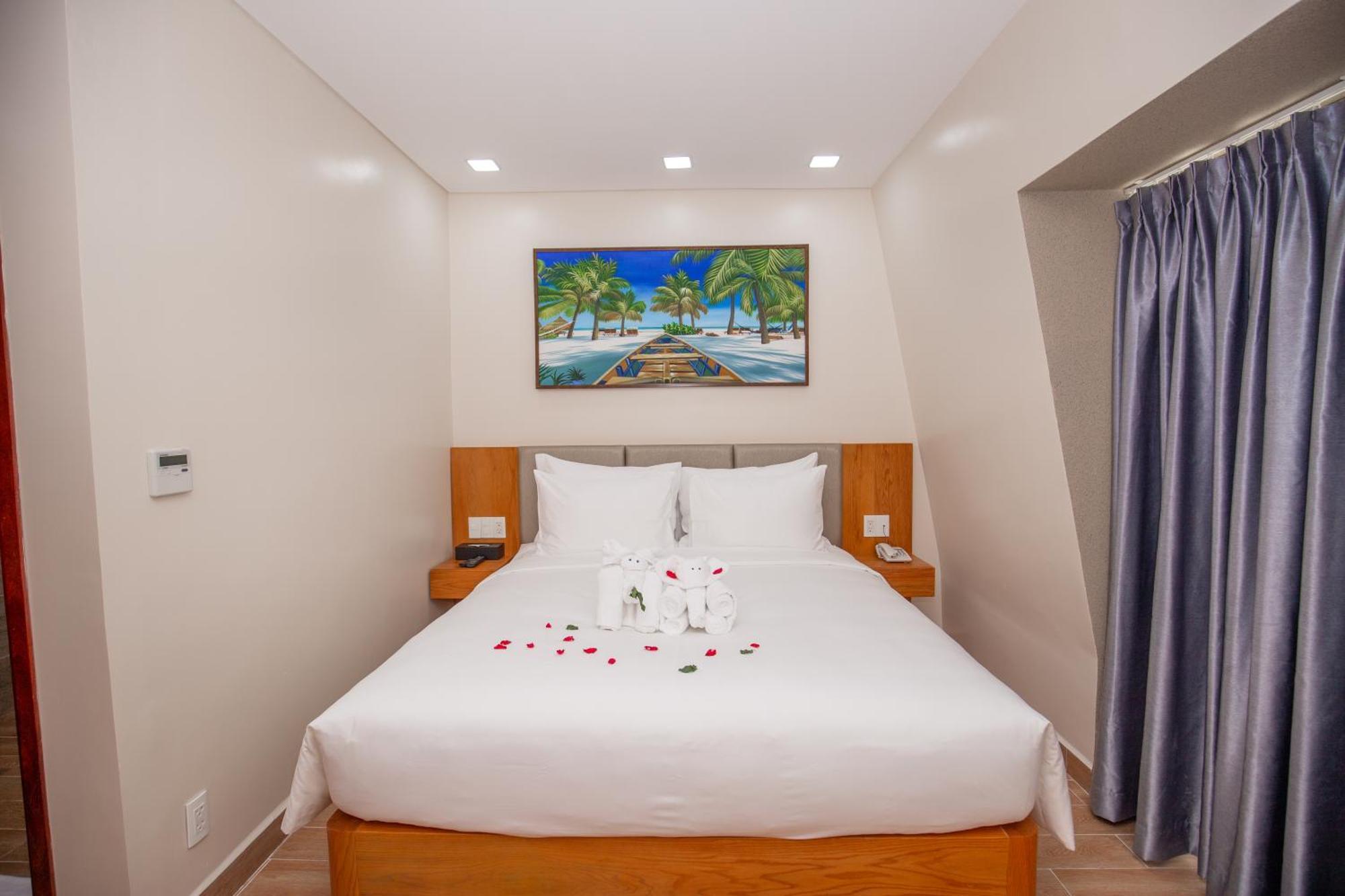 Marina Bay Con Dao Hotel 4*
