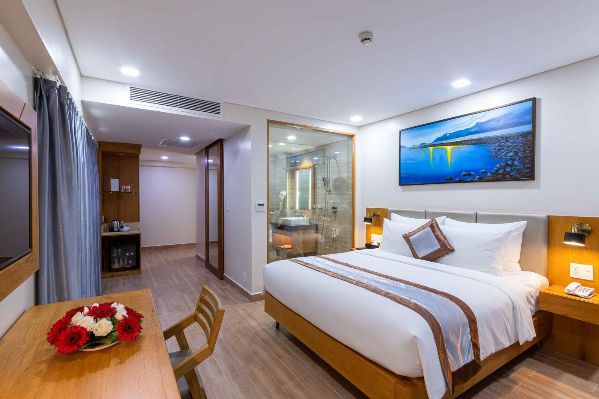 Hotel Marina Bay Con Dao