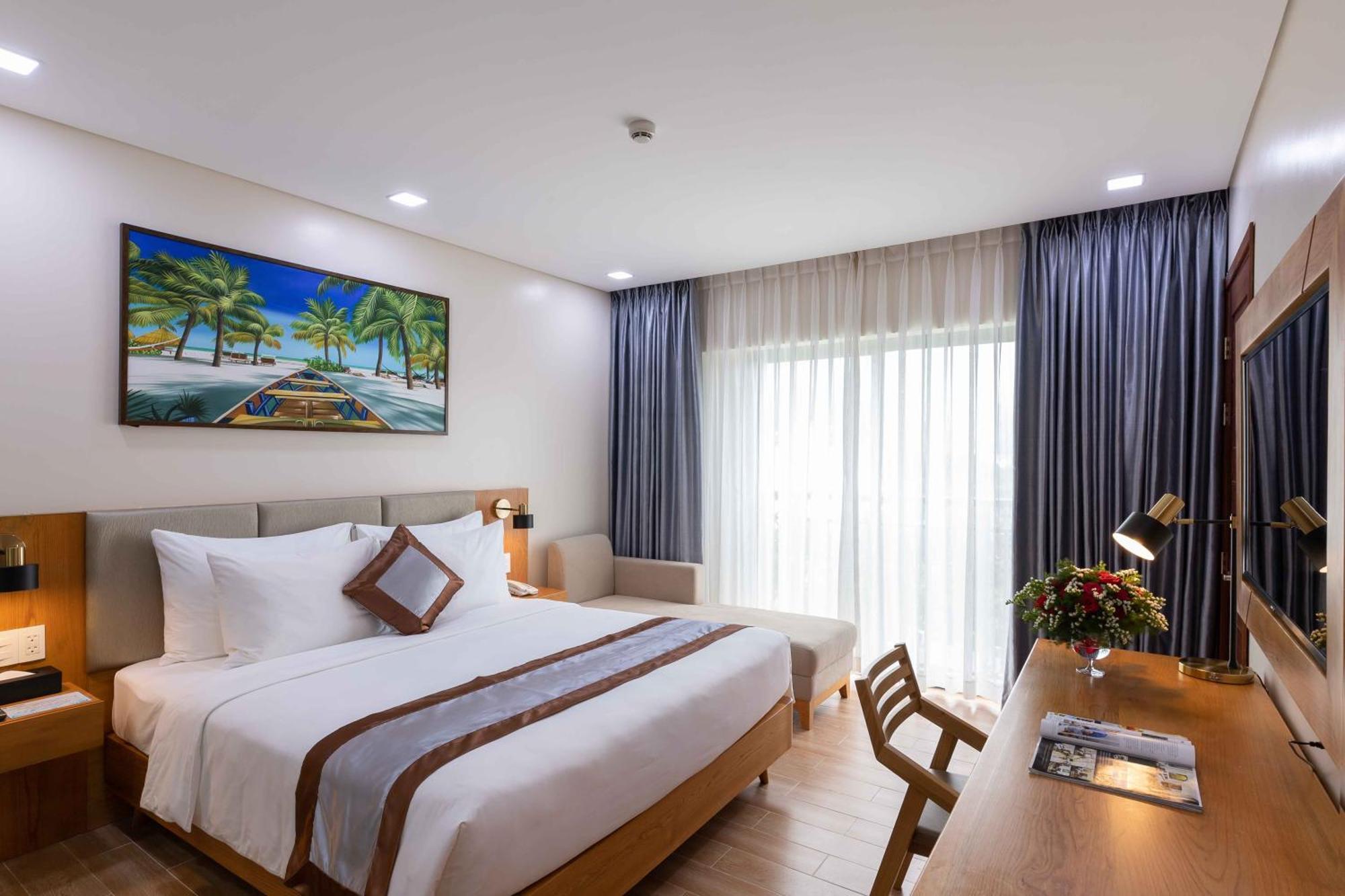 Marina Bay Con Dao 4*