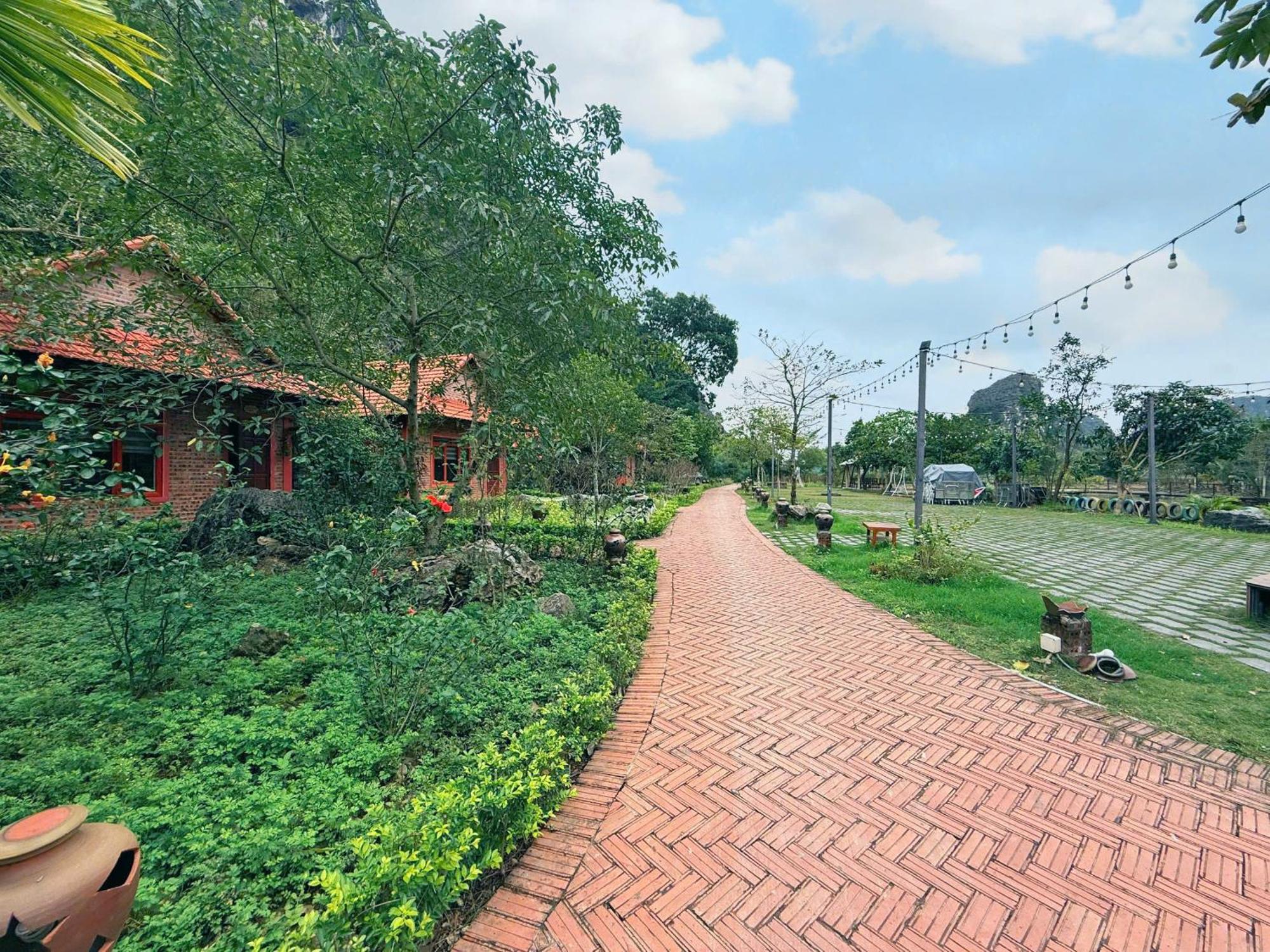 Hotel Chinh Thu Garden Retreat