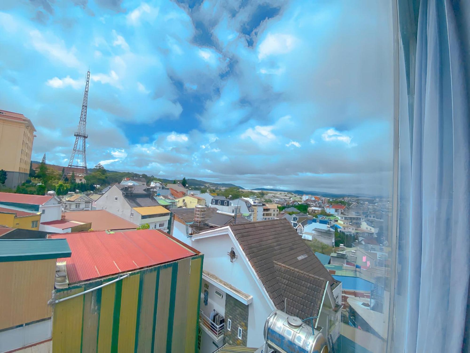 Ttr Skypool View Hotel Da Lat