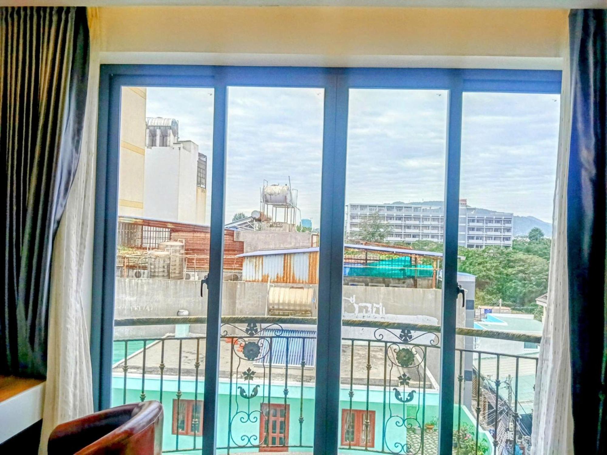 Mia Aparthotel