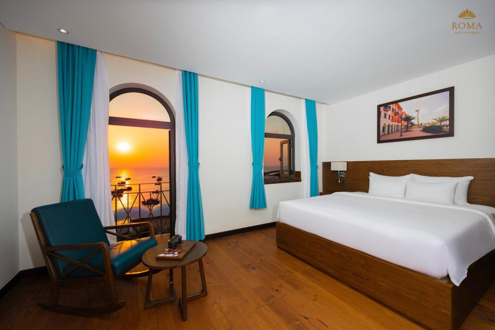 Khách sạn Roma - Free Airport Shuttle & Sunset Town Tour 4*