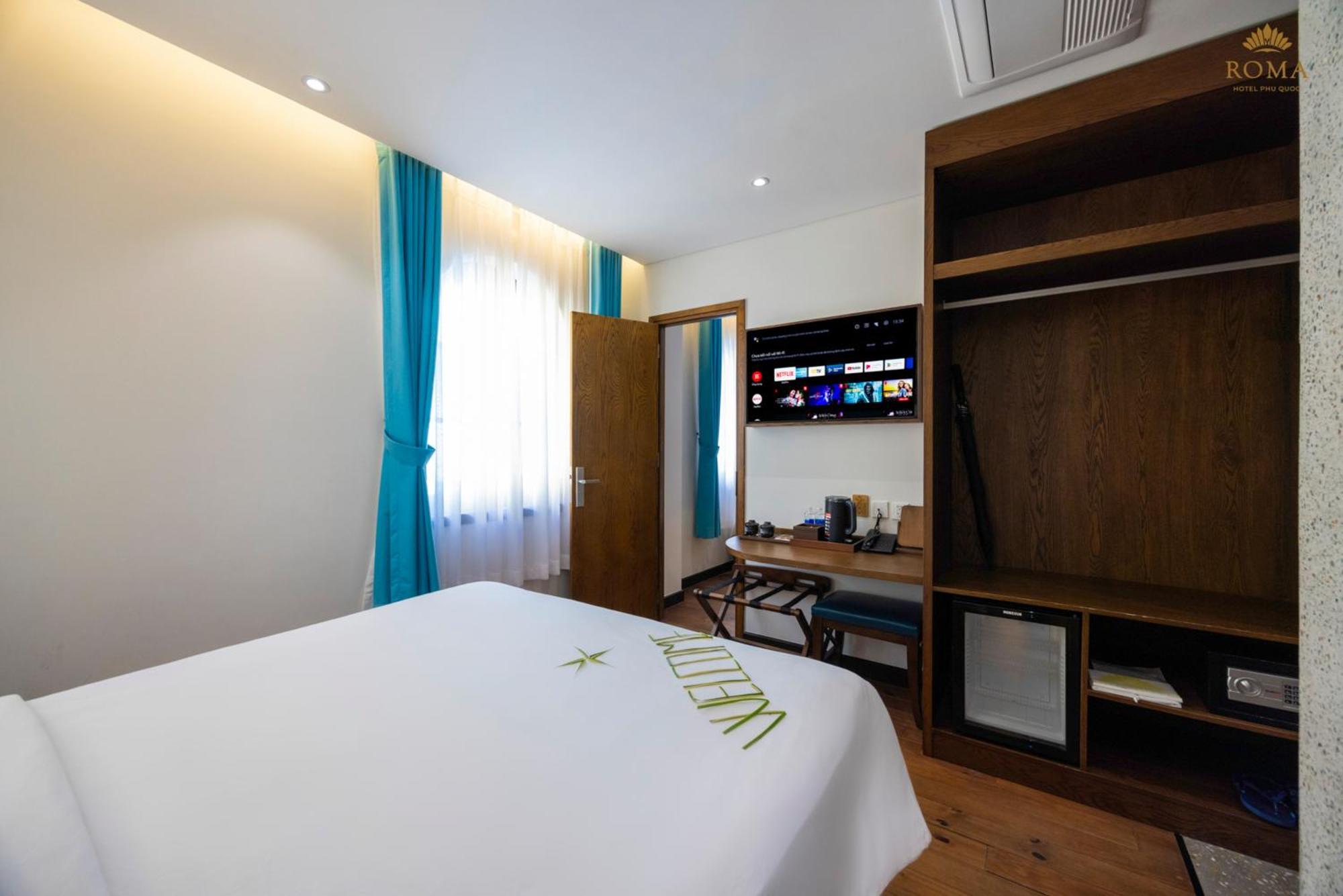 Roma - Free Airport Shuttle & Sunset Town Tour Khách sạn 4*