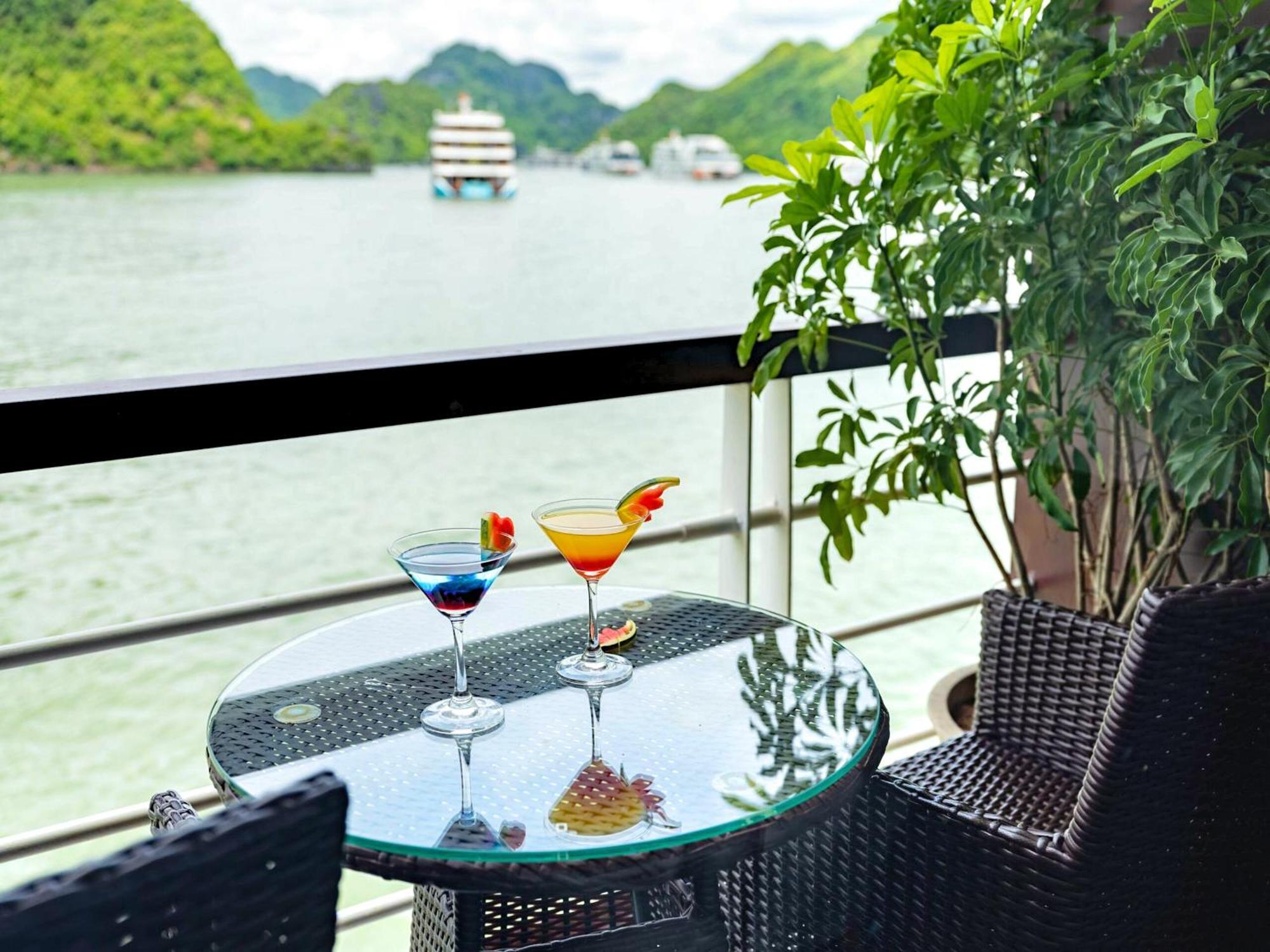Le Journey Elegance Cruise 5* Ha Long