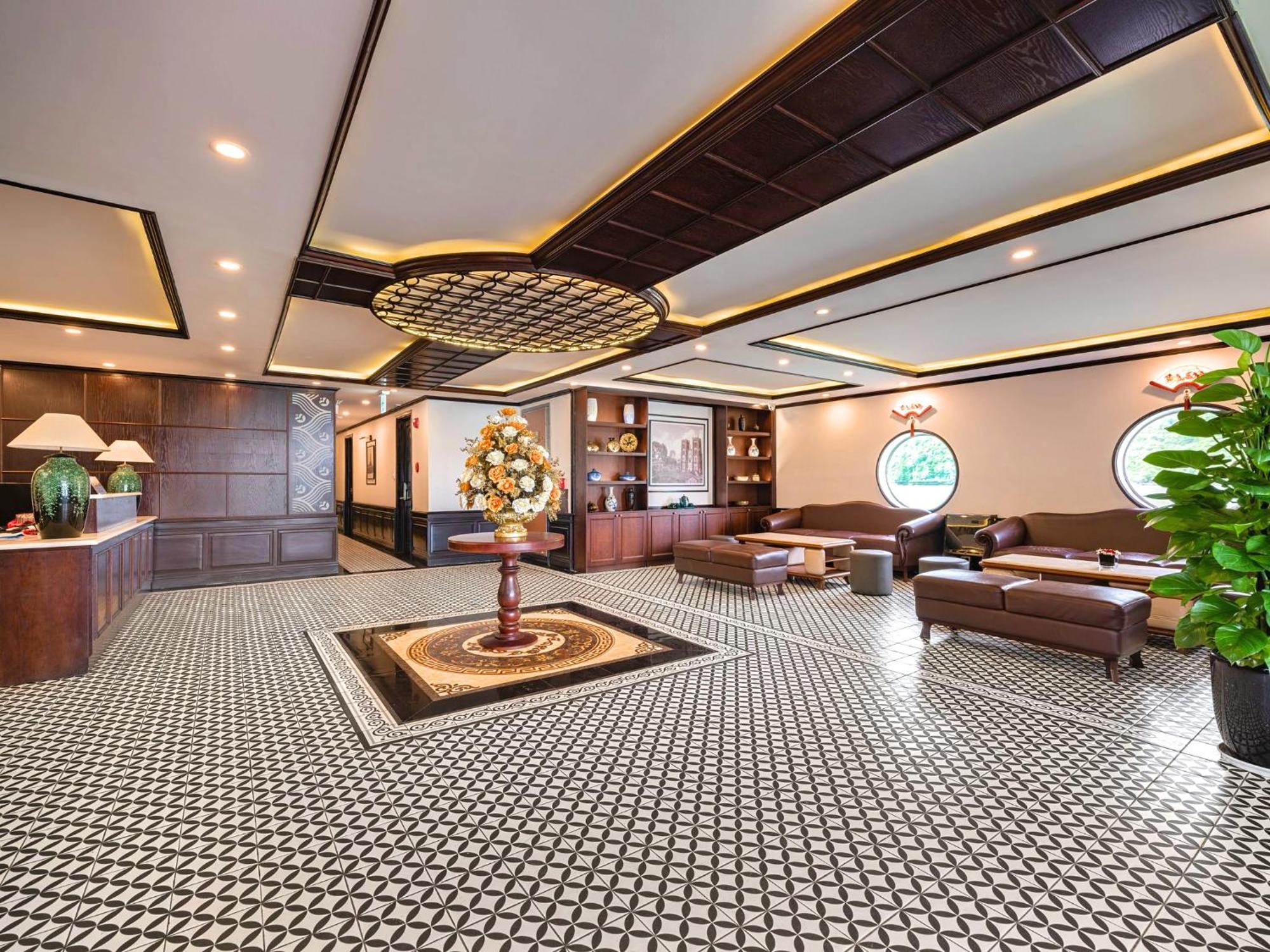 Le Journey Elegance Cruise Ha Long