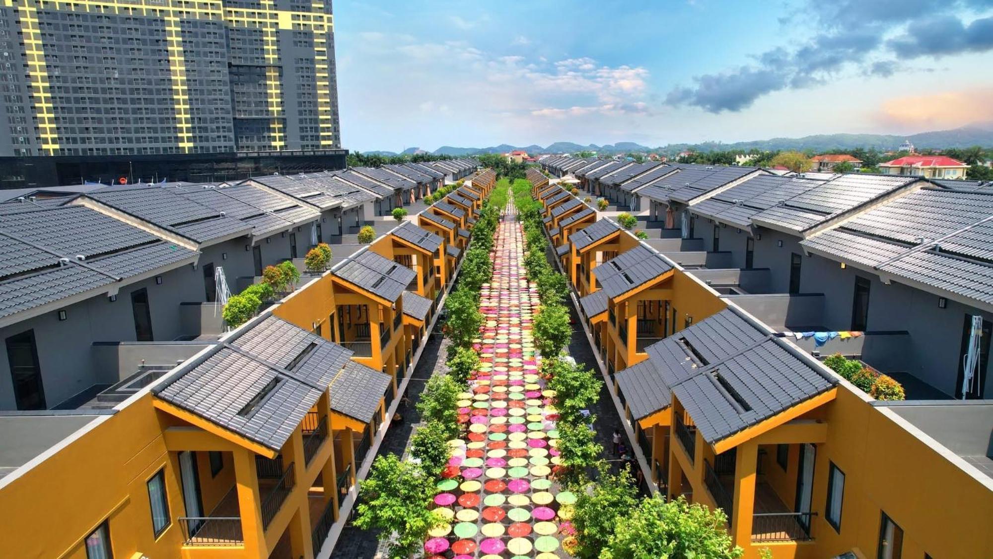 Wyndham Lynn Times Thanh Thuy - Khu Nghi Duong Khoang Nong Hotel 5*
