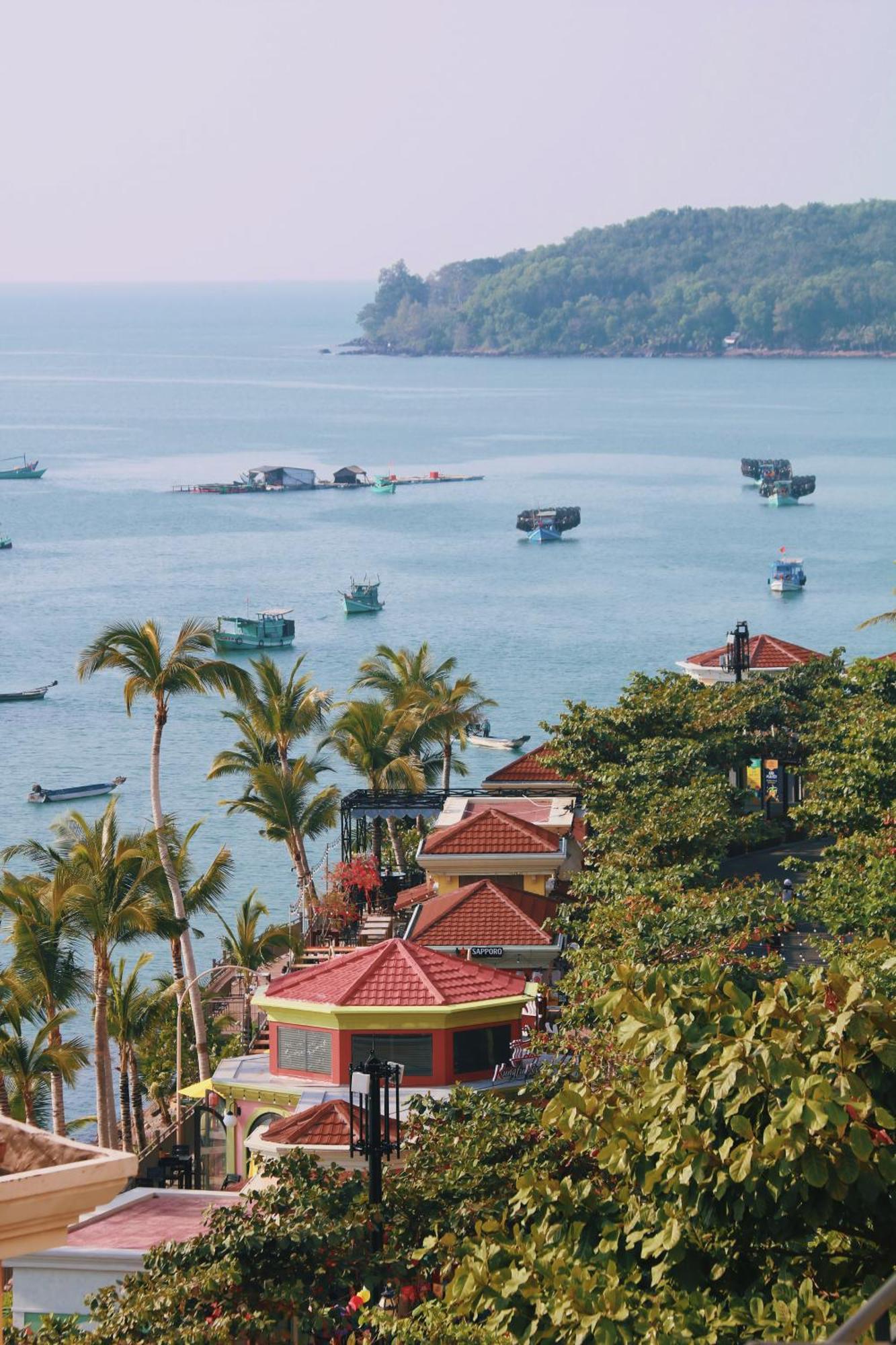 Ho Nha Co Tam , Sunset Town , Căn hộ *