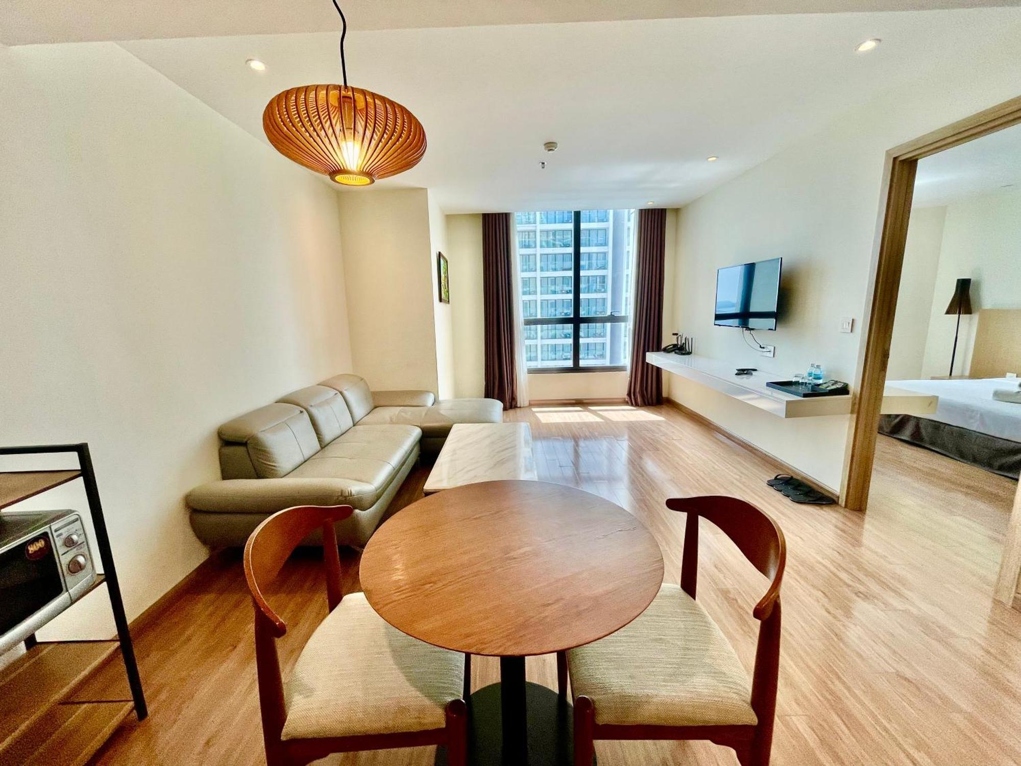 Apartment Holi Starcity *