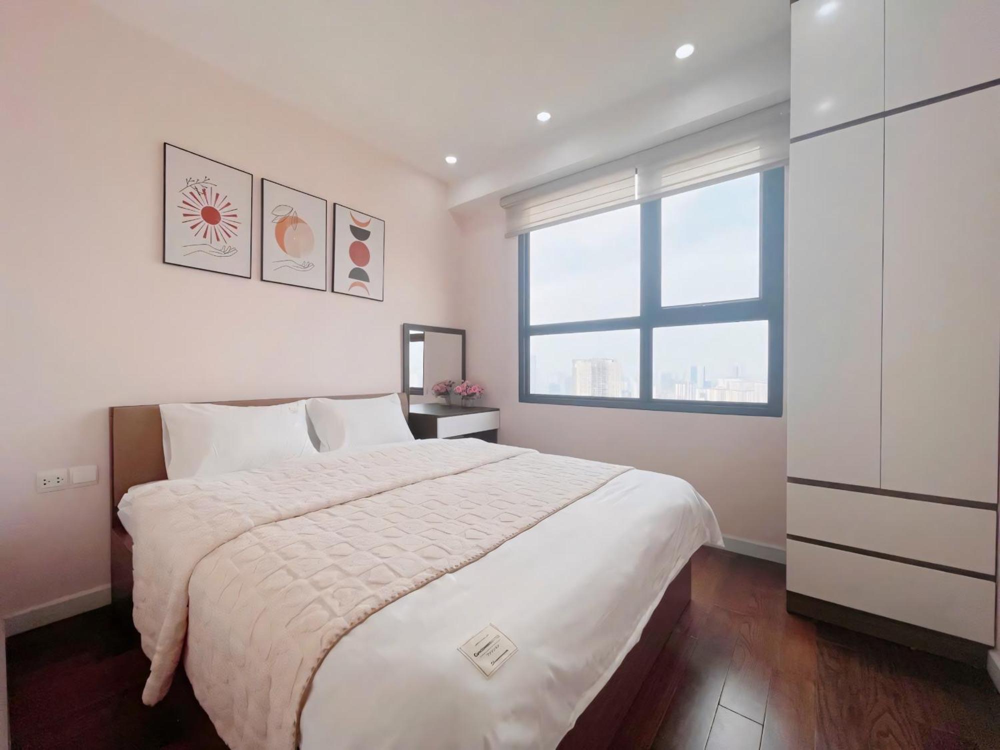 Til - Vinhomes D'capitale Elegance - Tran Duy Hung Apartment *