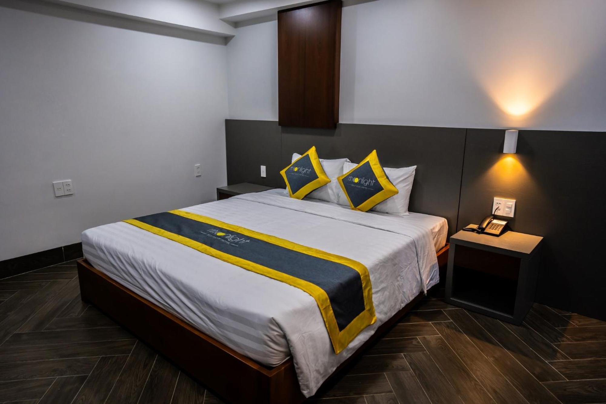 Hotel Moonlight Boutique Hue
