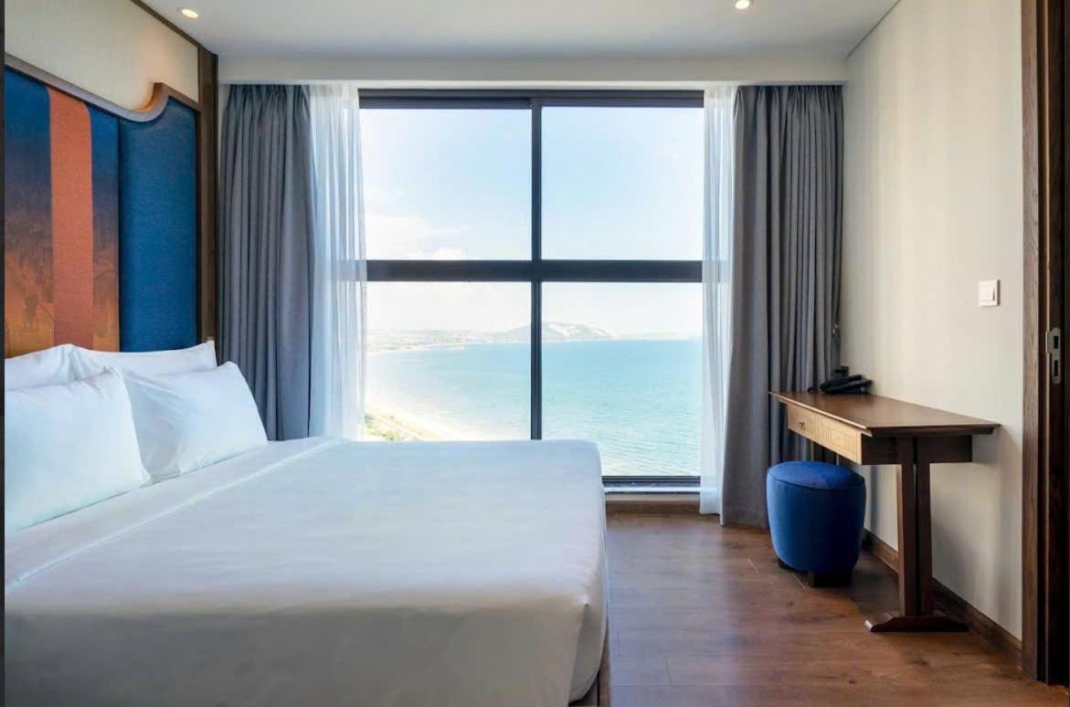 Sea & Pool View Condotel At Mui Ne