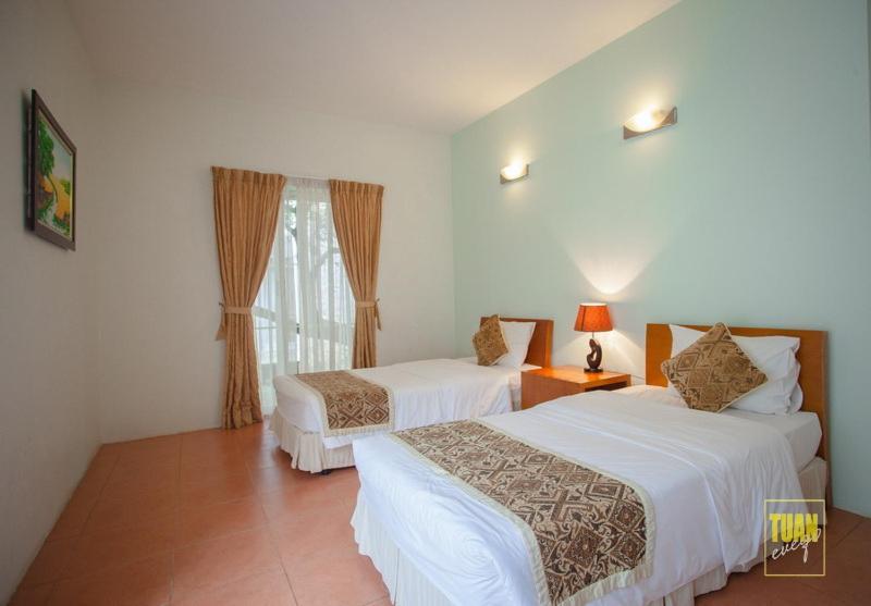 Khách sạn Vresort Kim Boi - 3*