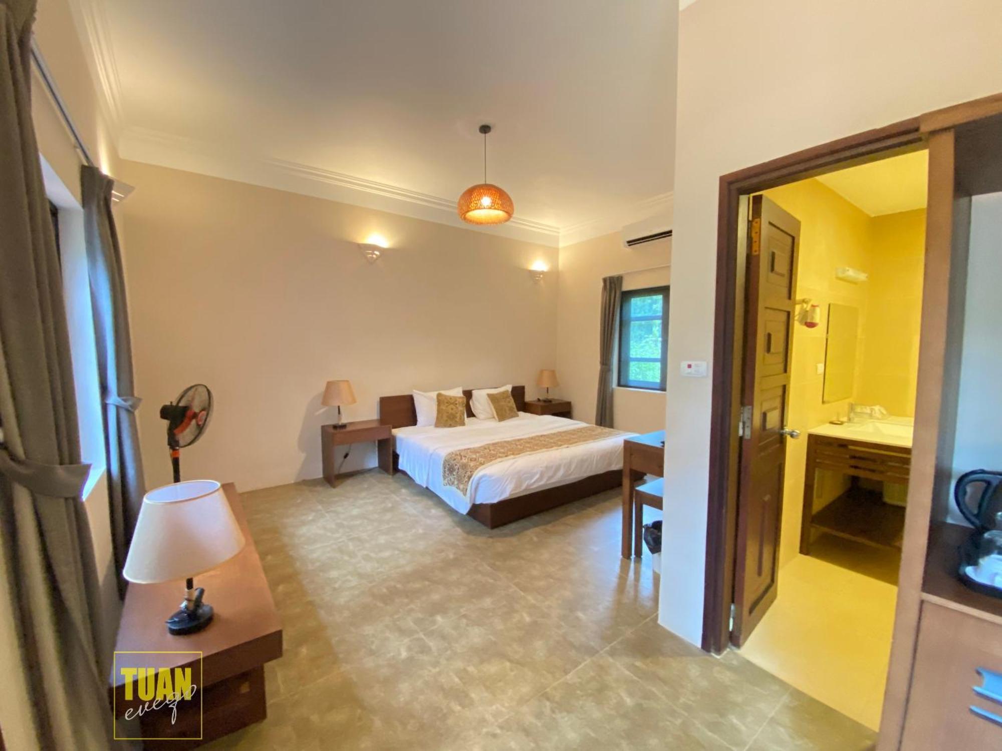 Khách sạn Vresort Kim Boi - 3*