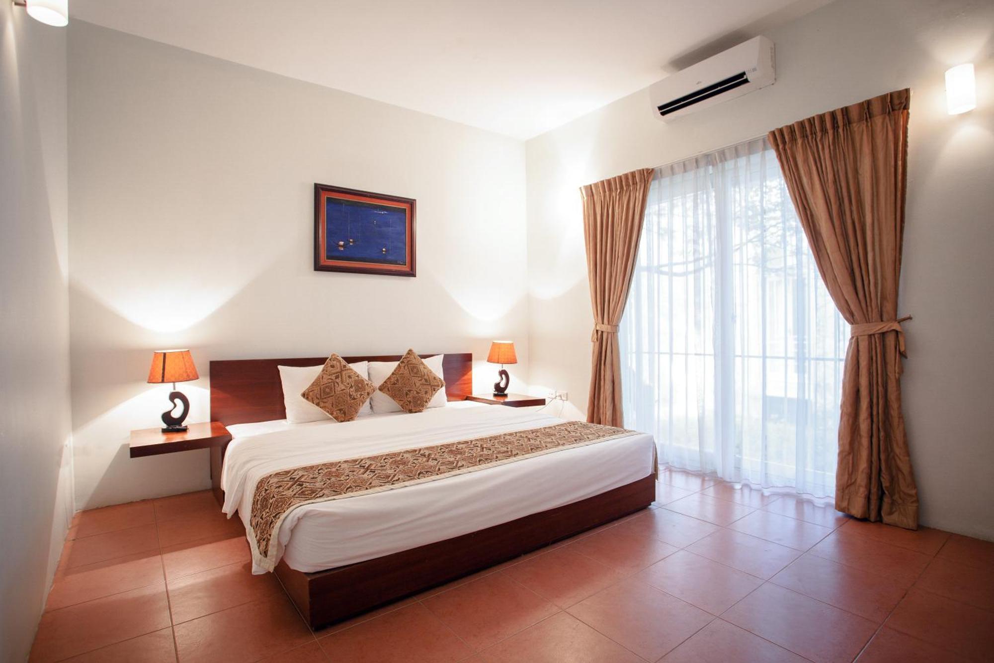 Vresort Kim Boi - Khách sạn 3*