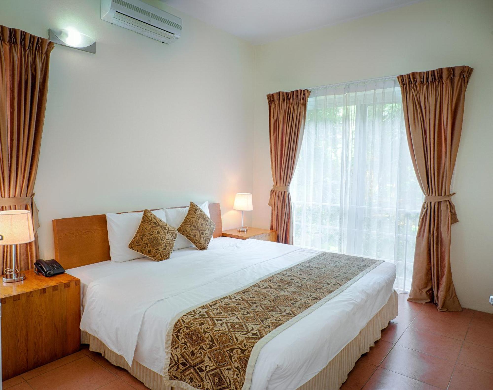 Vresort Kim Boi - Khách sạn Hoa Binh