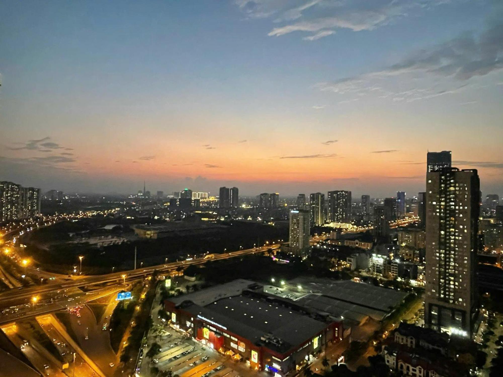 Til - Vinhomes D'capitale Elegance - Tran Duy Hung Apartment Hanoi