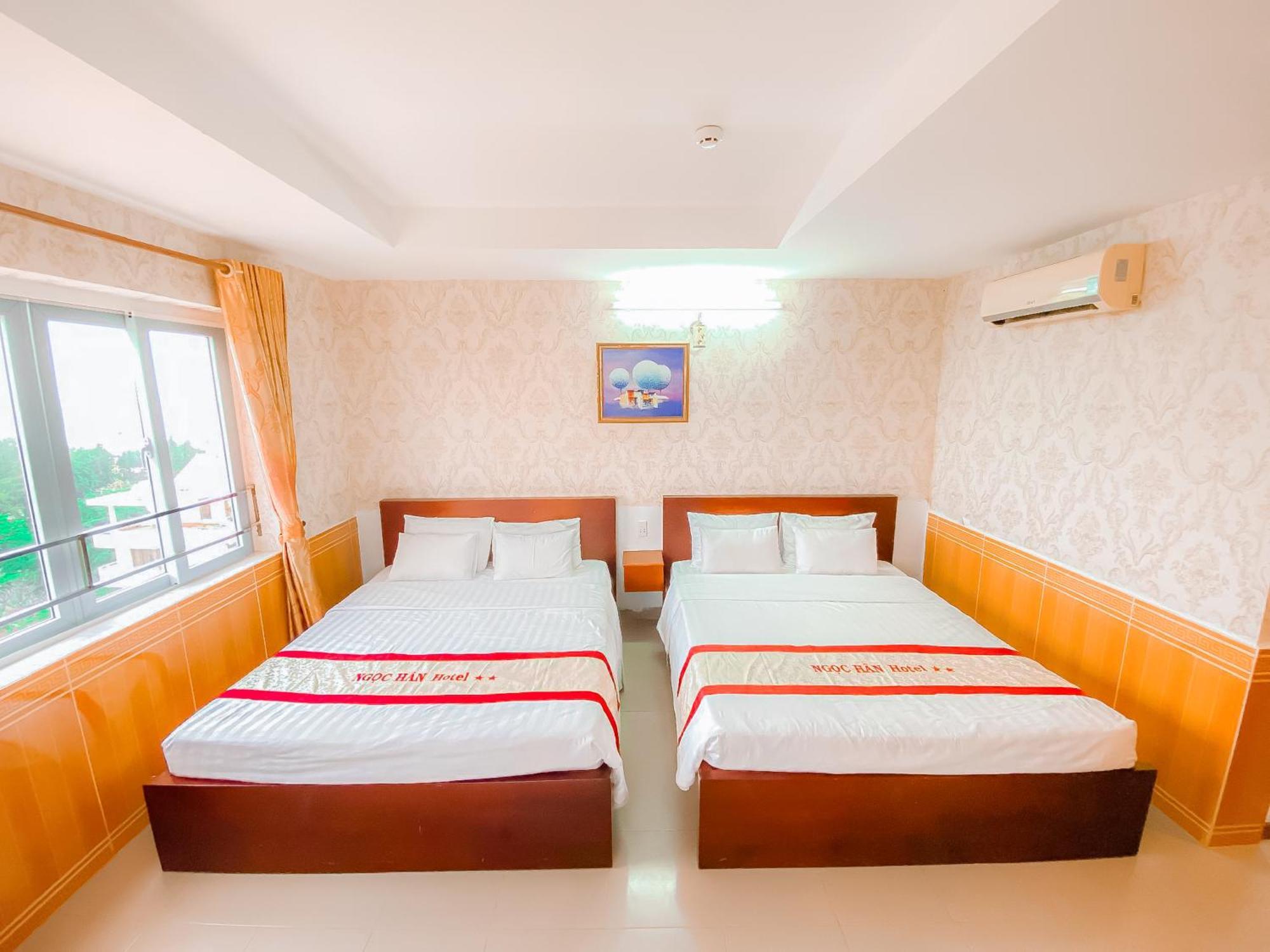Ngoc By The Moment Hotel 2*
