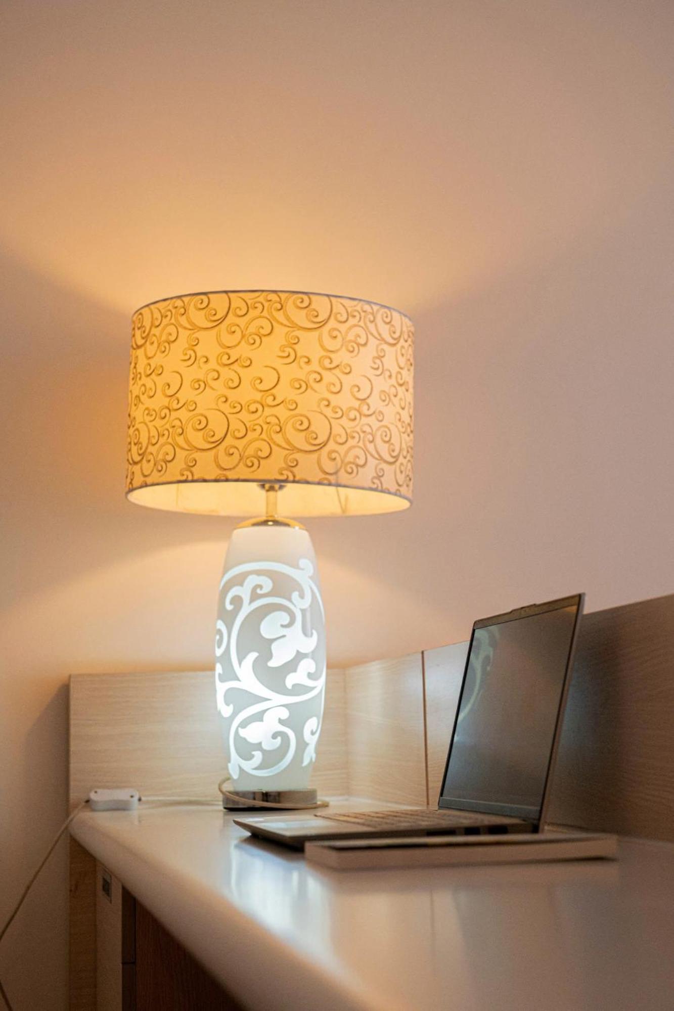 Nhi Phi Hotel 3*