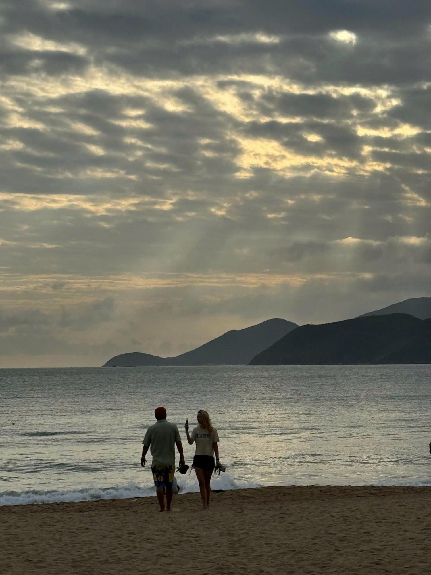 Nhi Phi Hotel Nha Trang