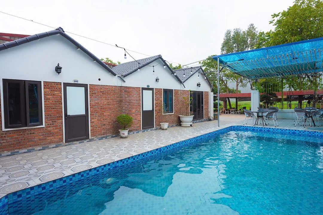 Family Homestay, Mountain Flower Hotel *