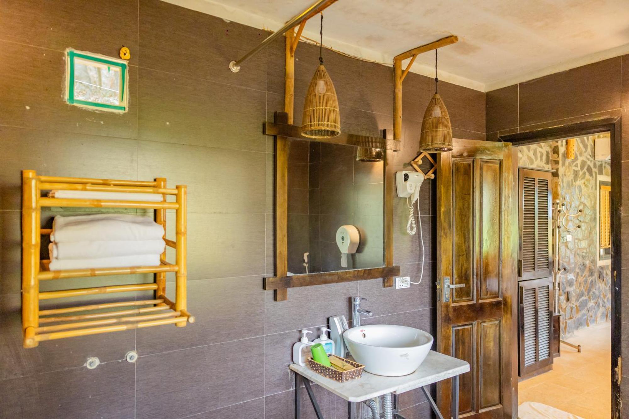 Sunrise Village Hotel Mai Chau