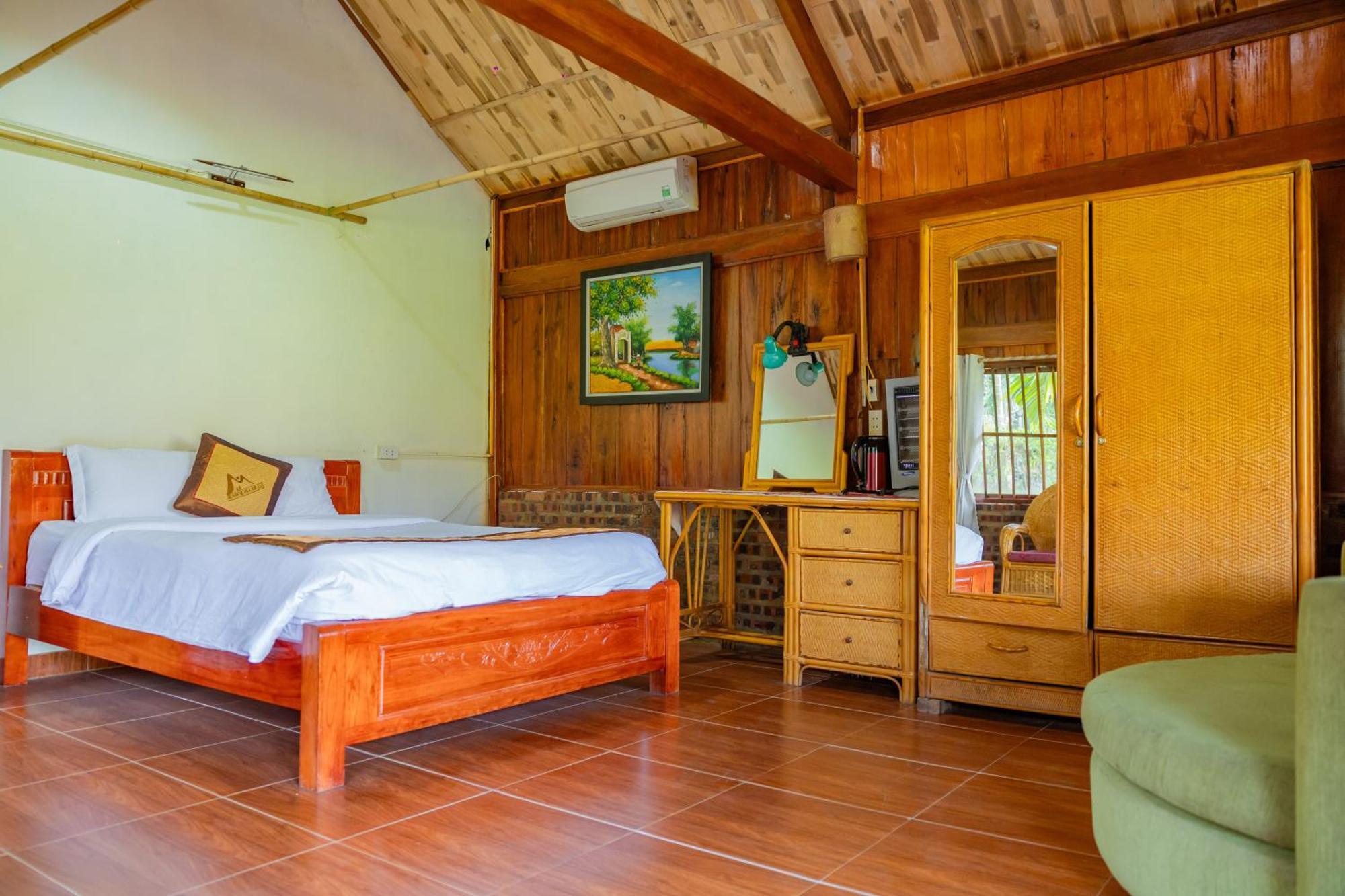Sunrise Village 2*