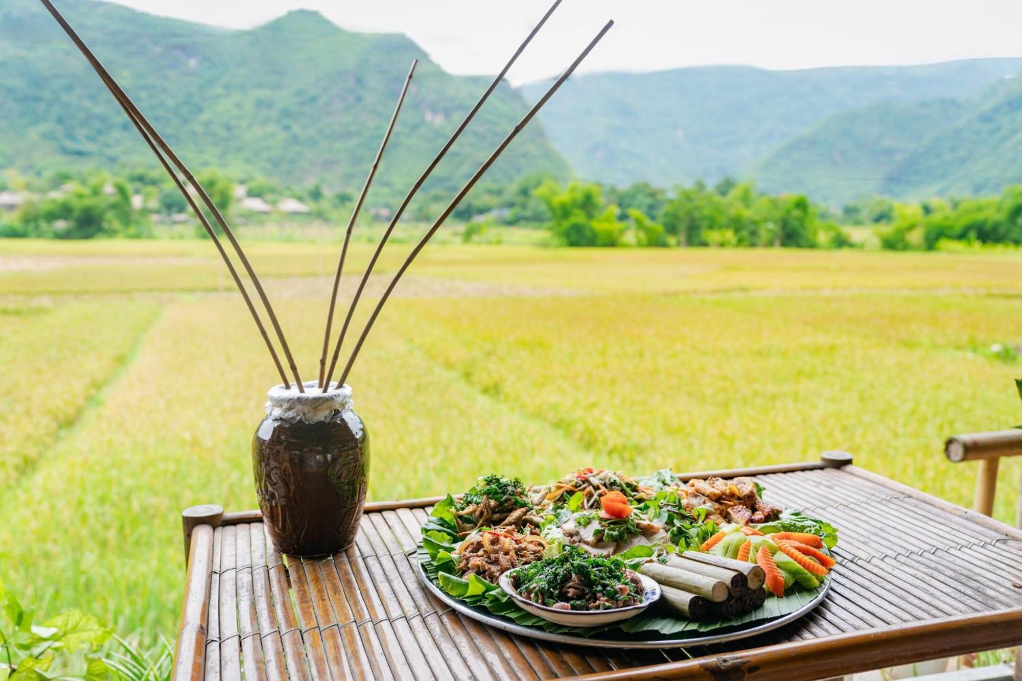 Sunrise Village Hotel Mai Chau