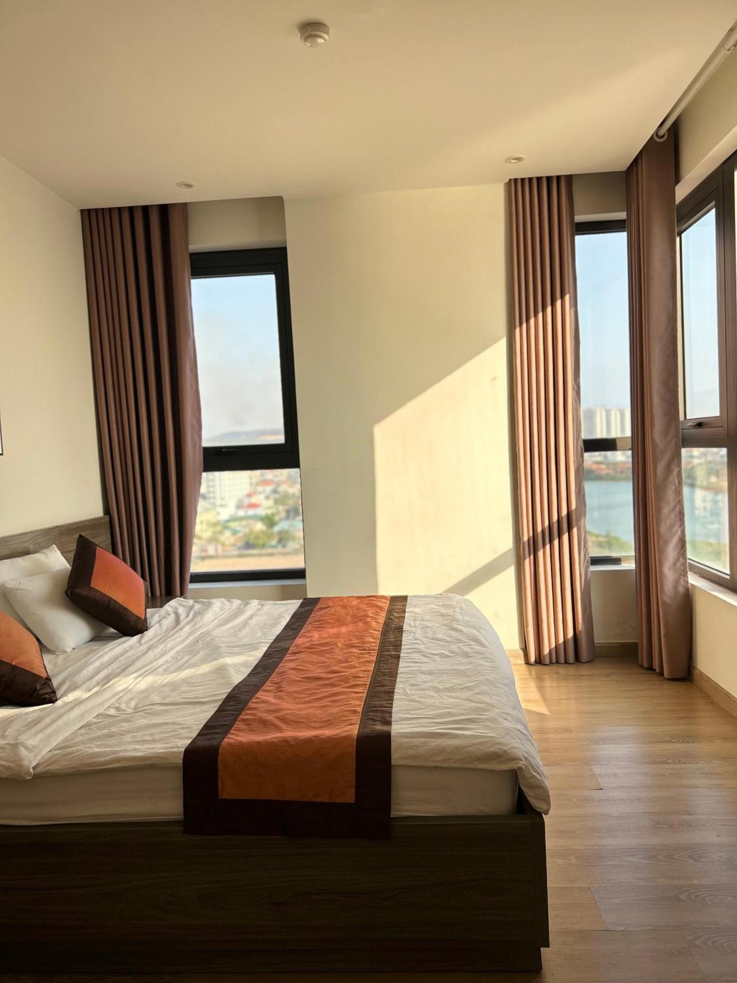 Sunday Premium Hạ Long
