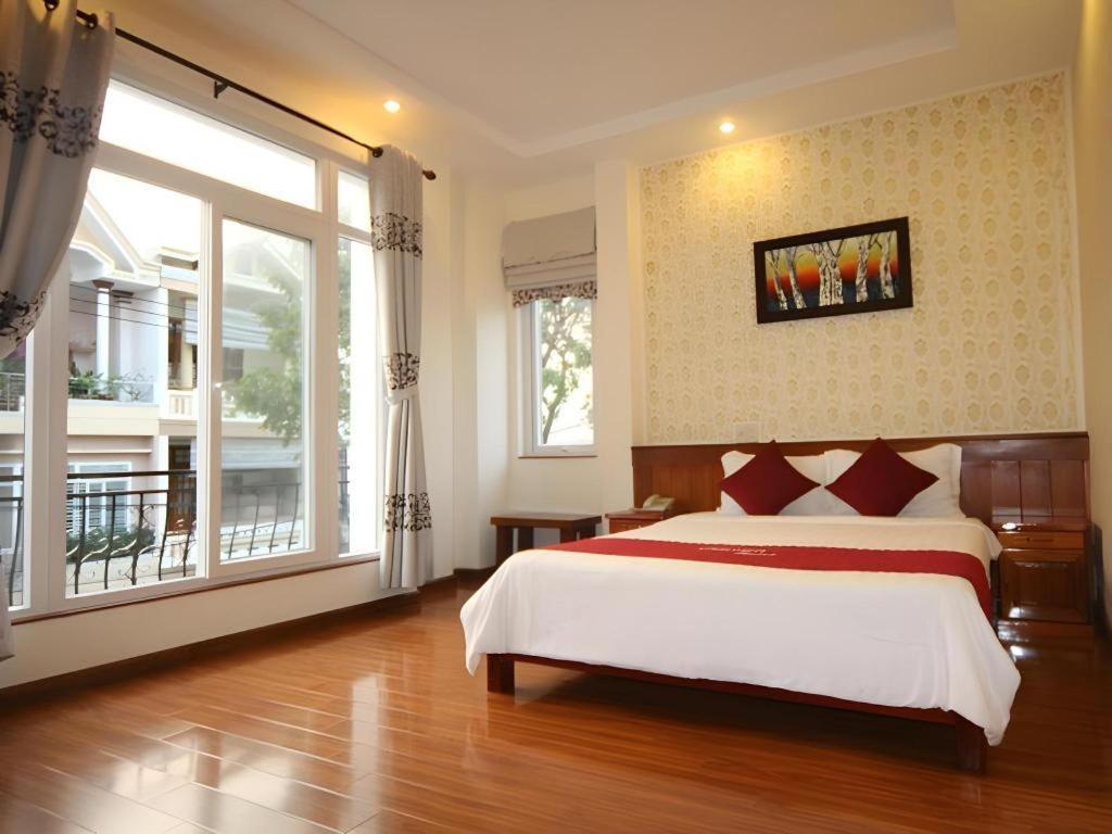Hotel Omega