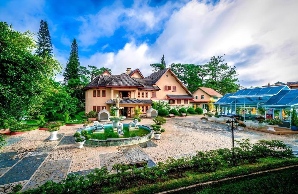 Tea Resort