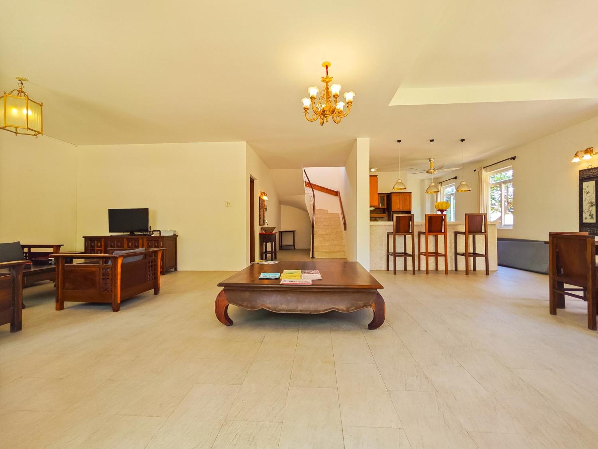 Resort Full Moon Village 4*