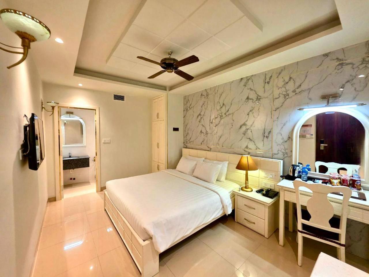 Tulip 3 Hotel