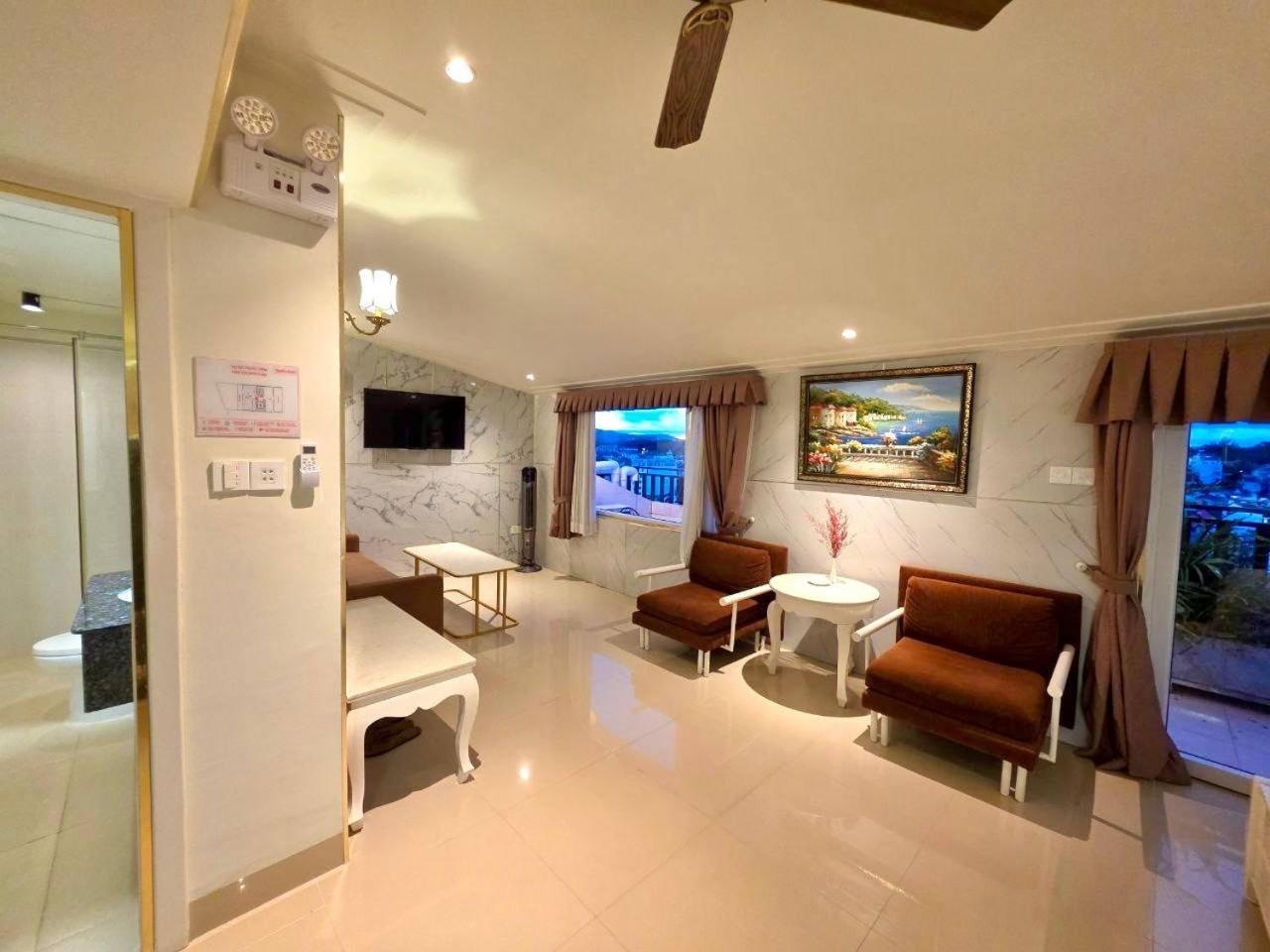 Hotel Tulip 3 2*