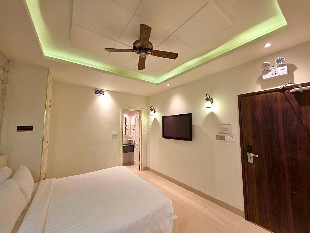 Tulip 3 Hotel