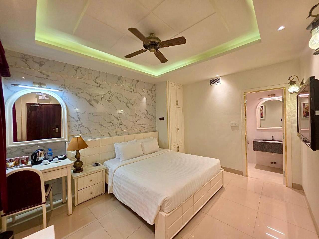 Hotel Tulip 3