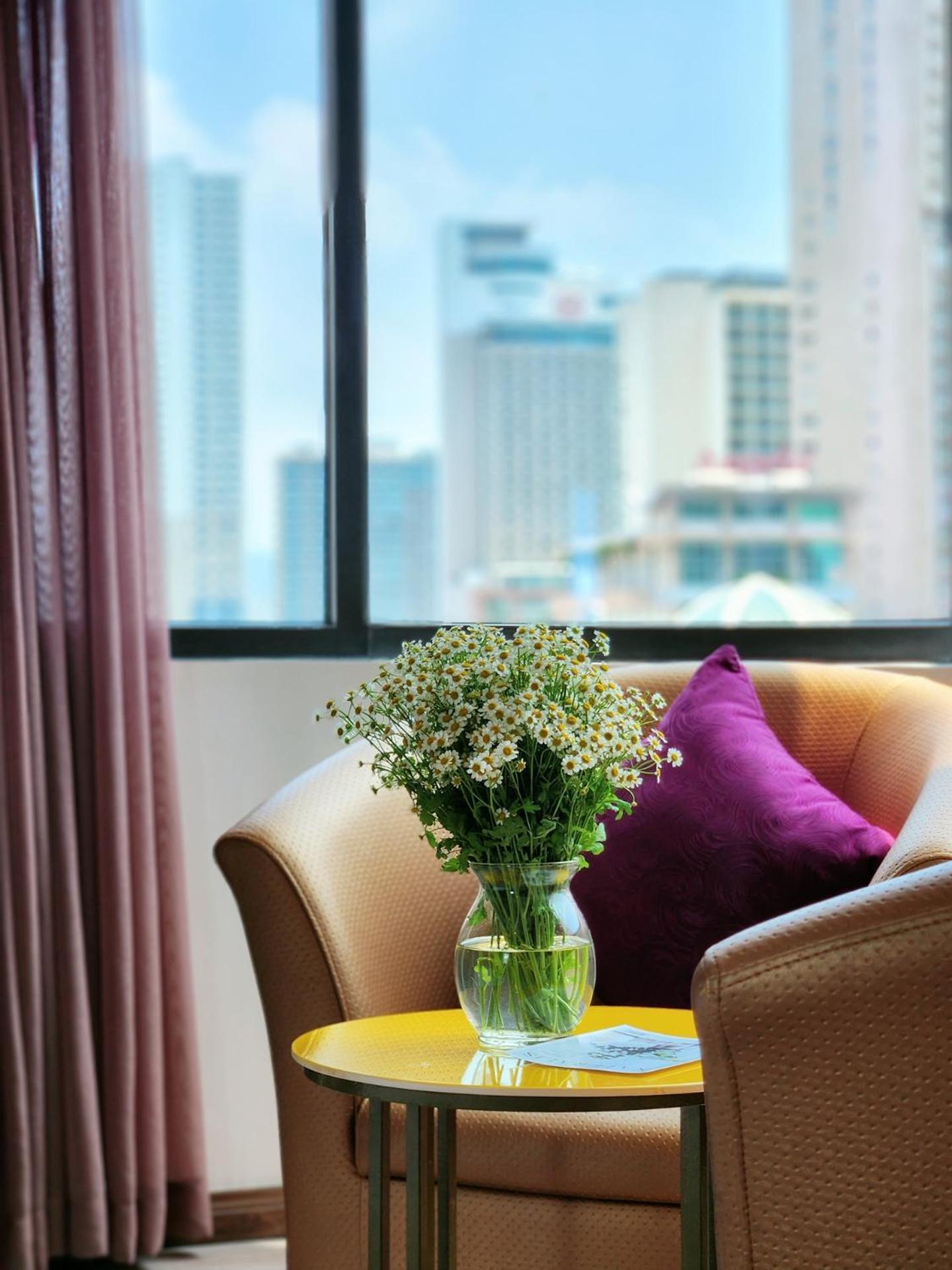 V Hotel