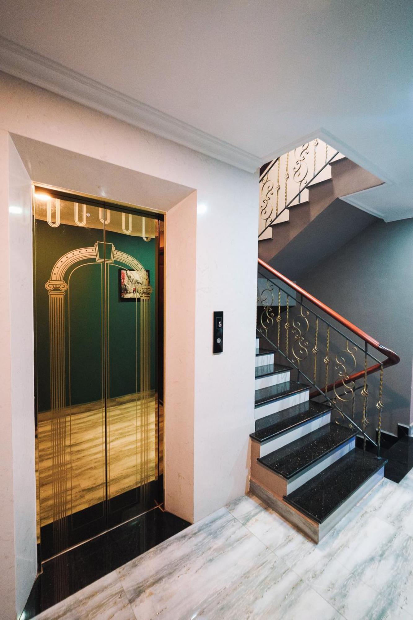N Queen Aparthotel