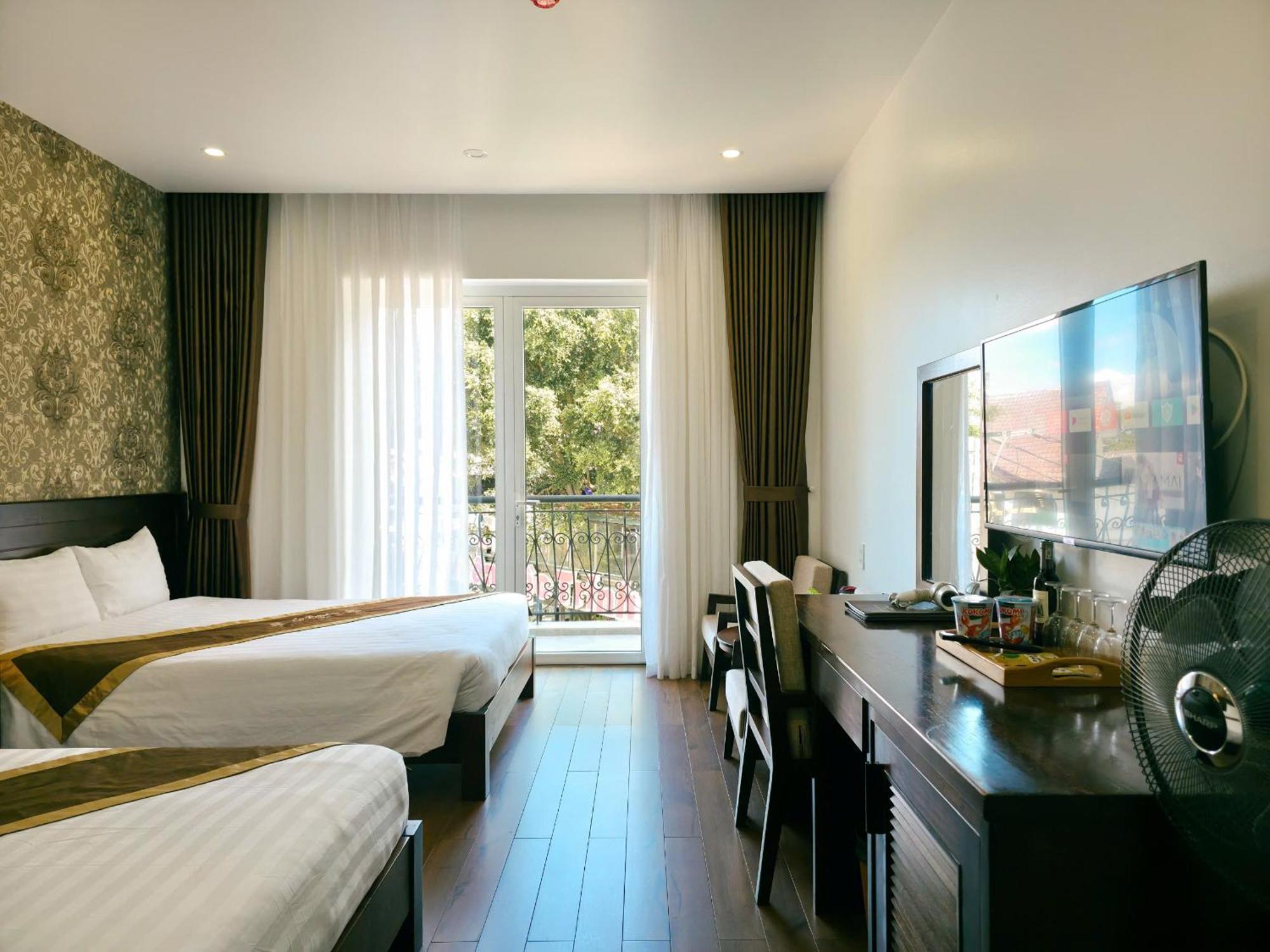 La Pense'e - Hotel 2*