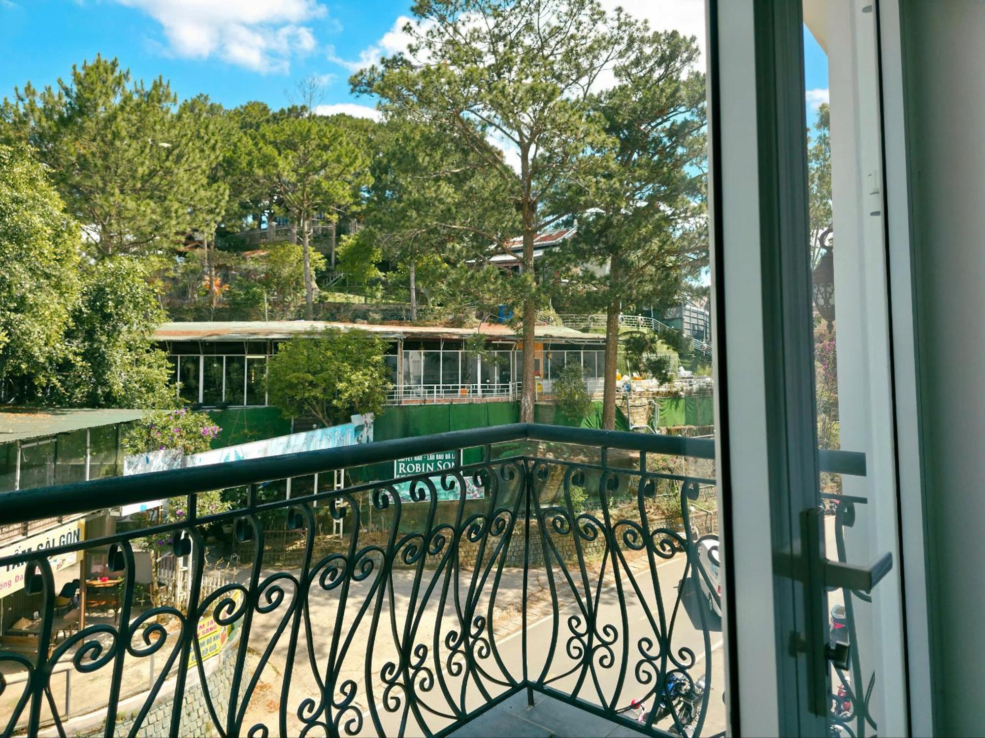 La Pense'e - Hotel
