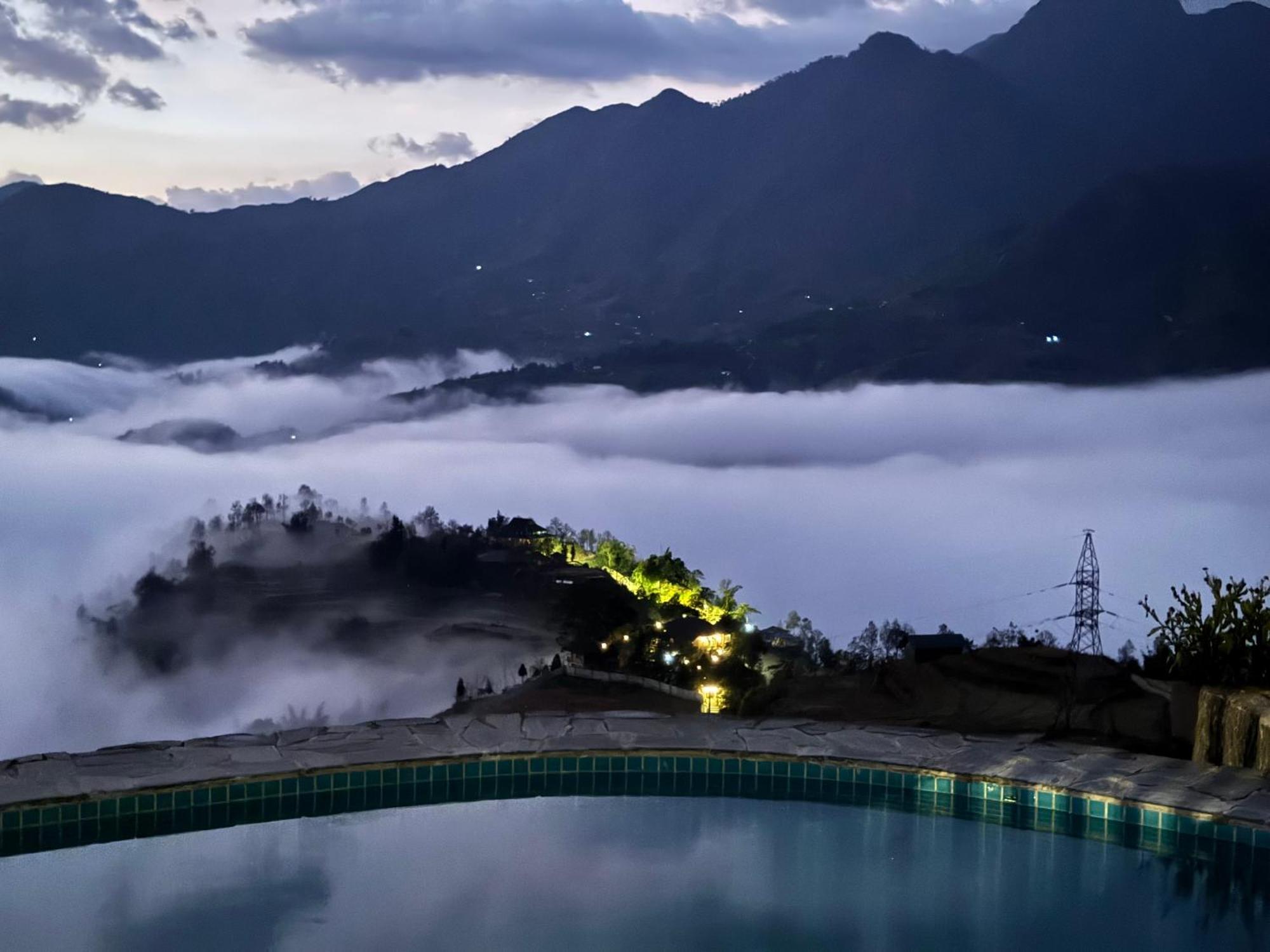 Resort The Mong Village & Spa *