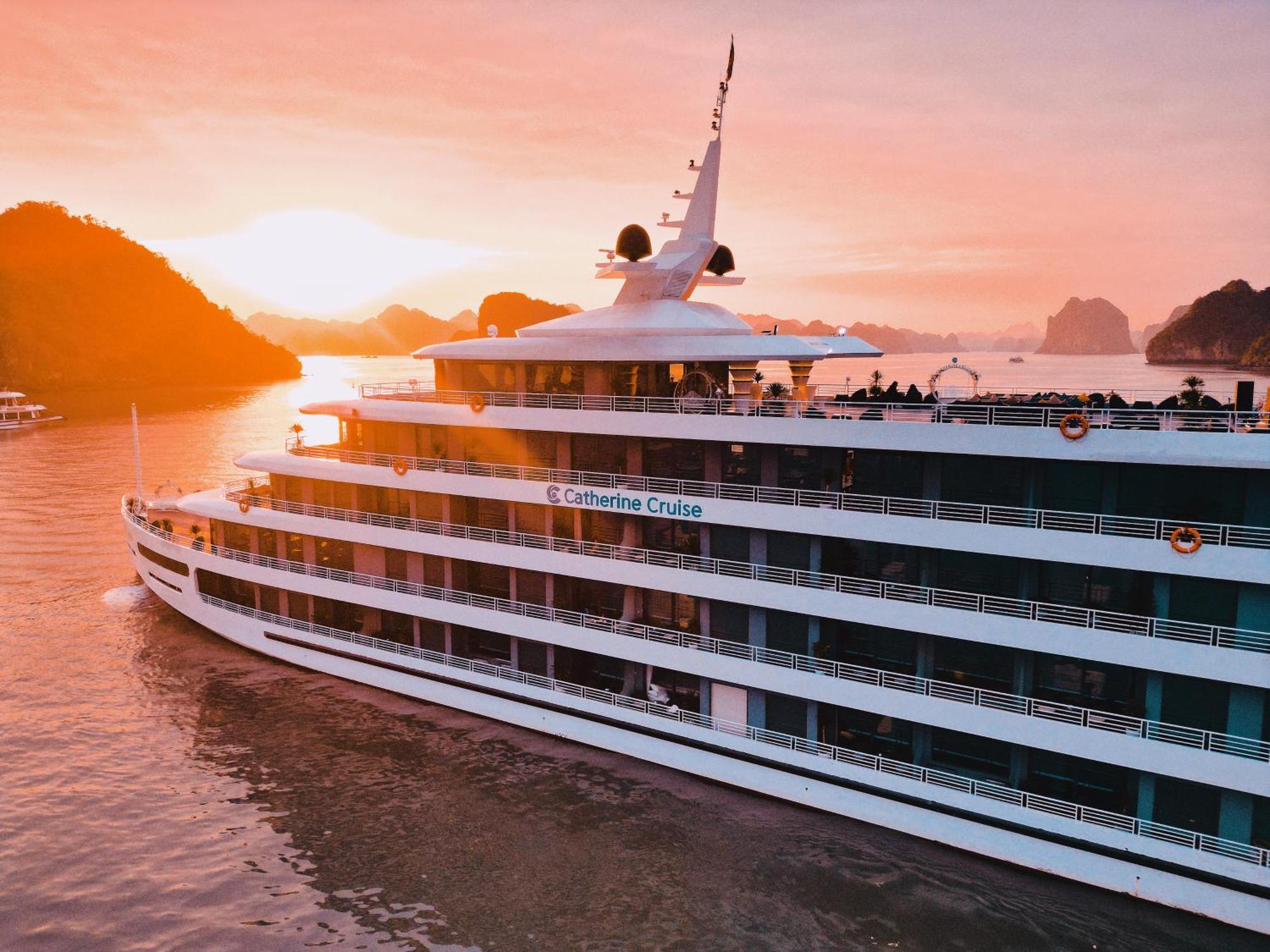 Catherine Cruises Bay 5*